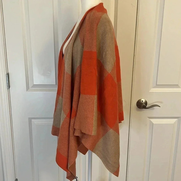 Talbots Plaid Shawl Wrap in Orange Tan Boho Fall Festive Cozy One Size Fits All - Picture 3 of 6